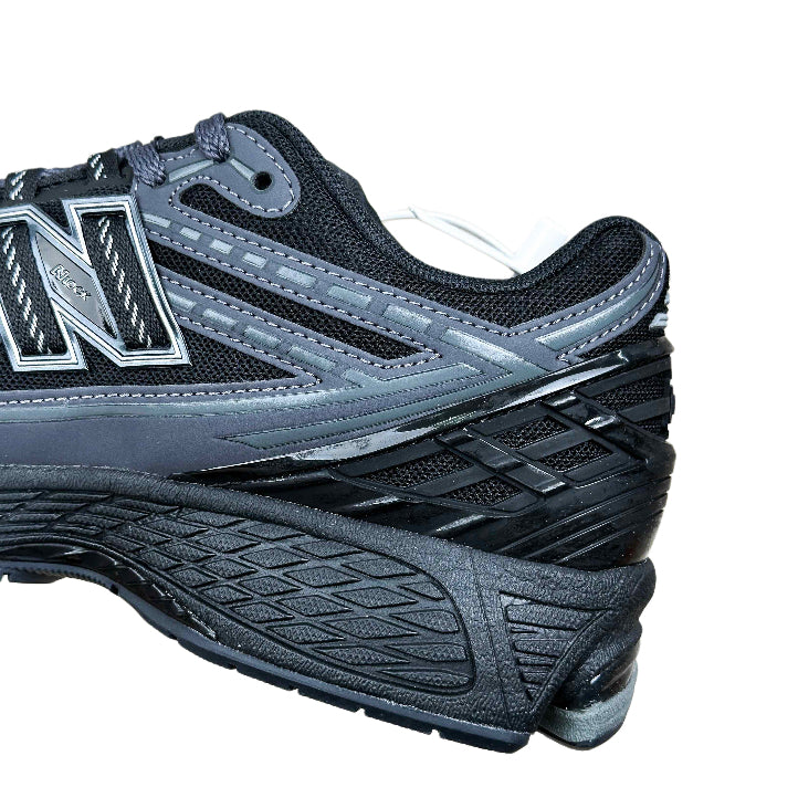 New Balance 1906R Black Grey
